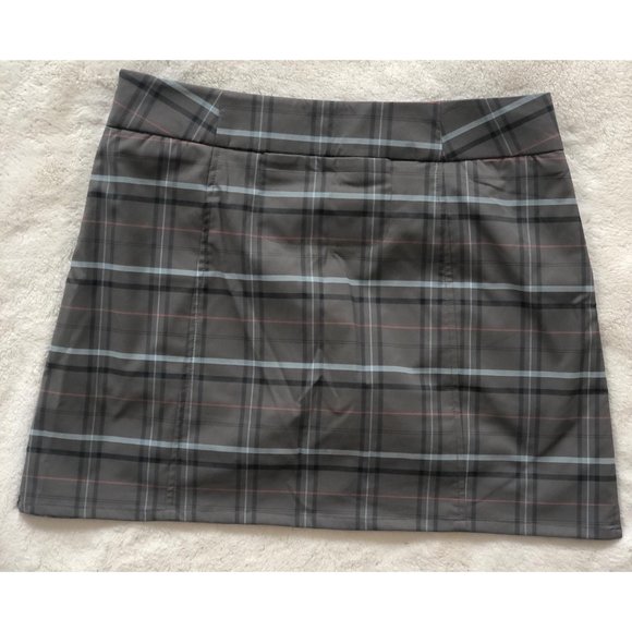 Oakley Plaid Palm Golf Skort - Size 4 - Picture 2 of 6